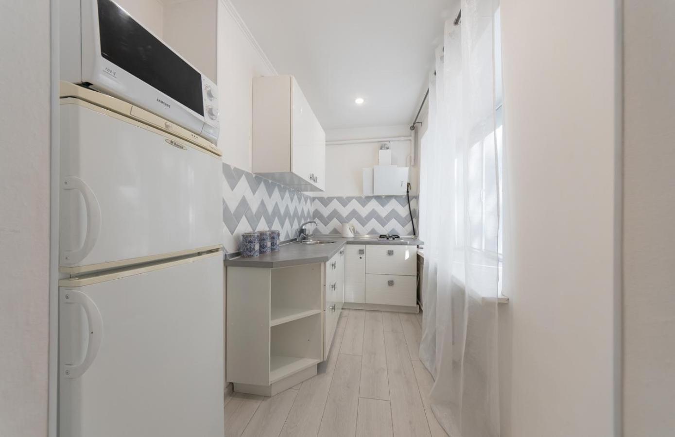 Flat 24 On Lesi Ukrainki 12 With 1 Bedroom Київ Екстер'єр фото